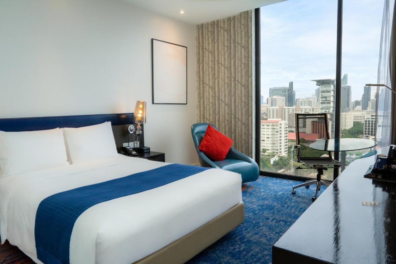 Holiday Inn Express Bangkok Siam, An Ihg Hotel Exteriör bild